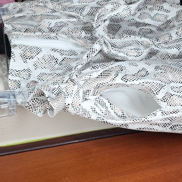 Short - Picture 4 of 7